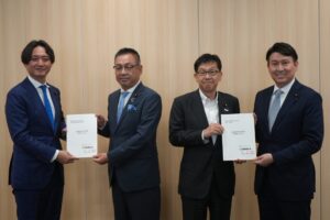 20260727　公務員制度改革提言 大臣申し入れ